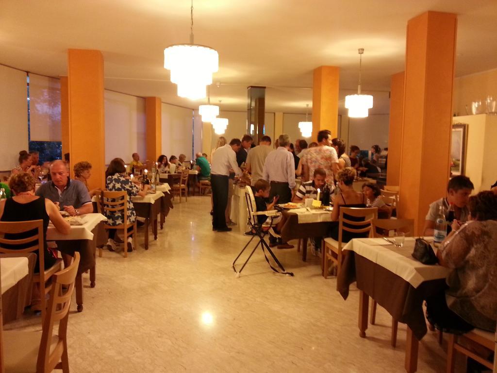 Hotel Plutone Cervia Luaran gambar