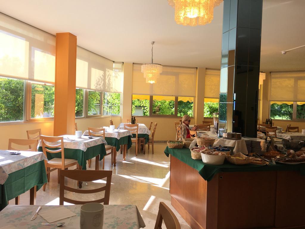 Hotel Plutone Cervia Luaran gambar