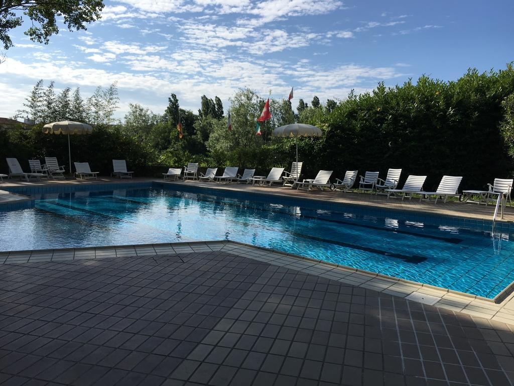 Hotel Plutone Cervia Luaran gambar