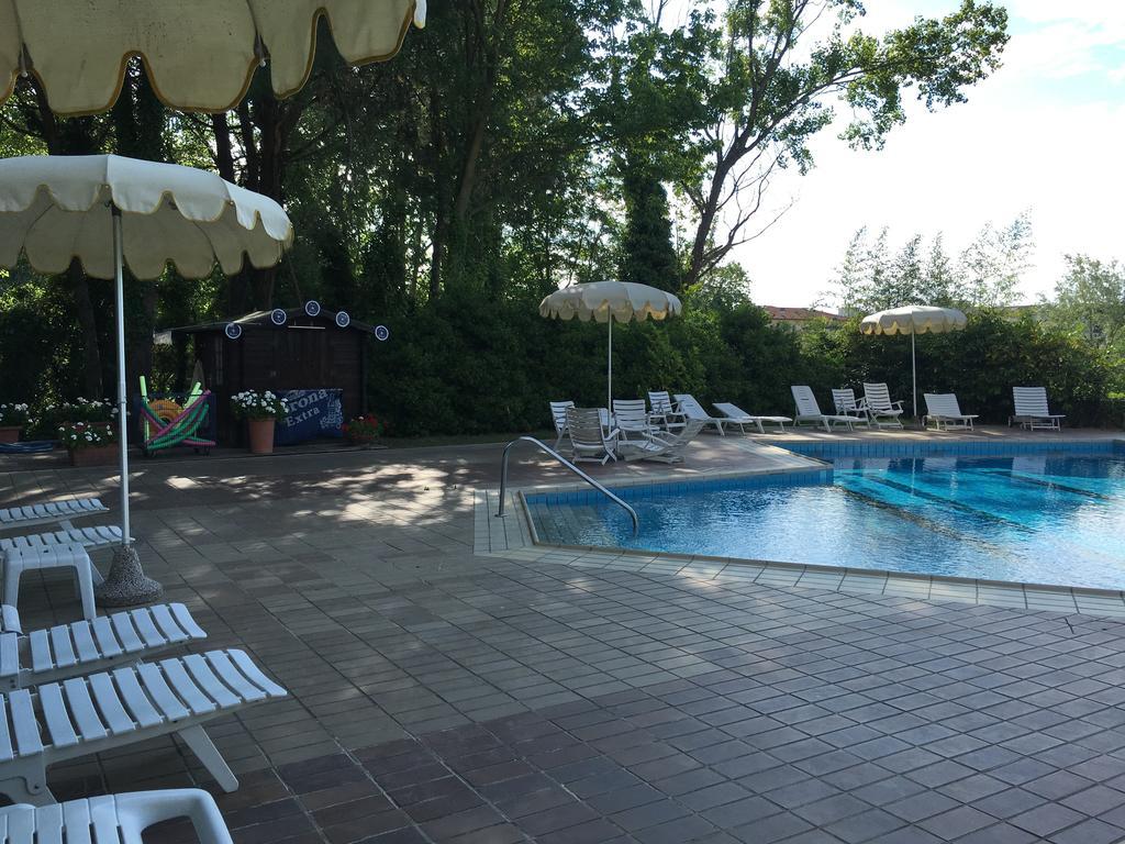 Hotel Plutone Cervia Luaran gambar